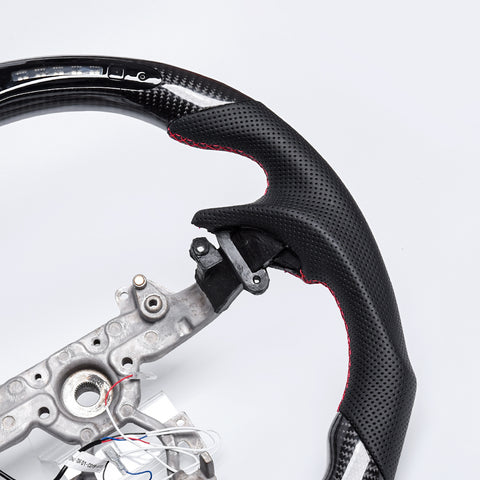 Revolve Carbon Fiber LED Steering Wheel for INFINITI 2007-2016 G37 QX50 Q60 G35 - revolvesteering