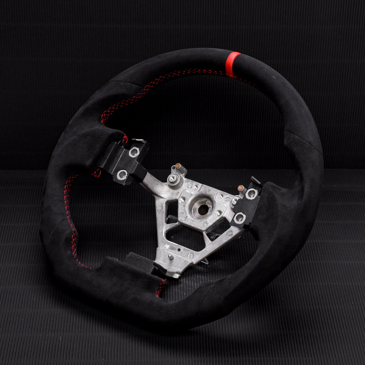 Revolve Alcantara Steering Wheel for Nissan 350Z 2003-2009 - revolvesteering